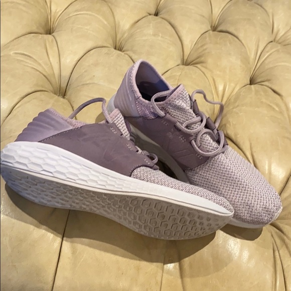 wide width gym shoes